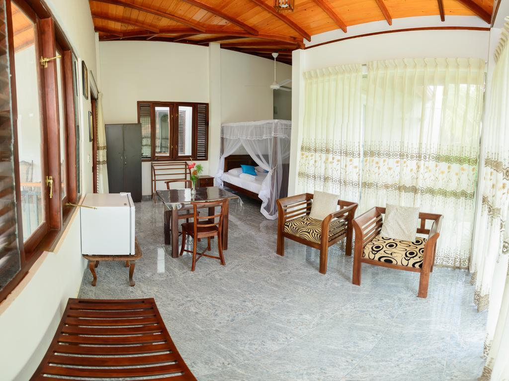 Villa White Hikkaduwa Εξωτερικό φωτογραφία