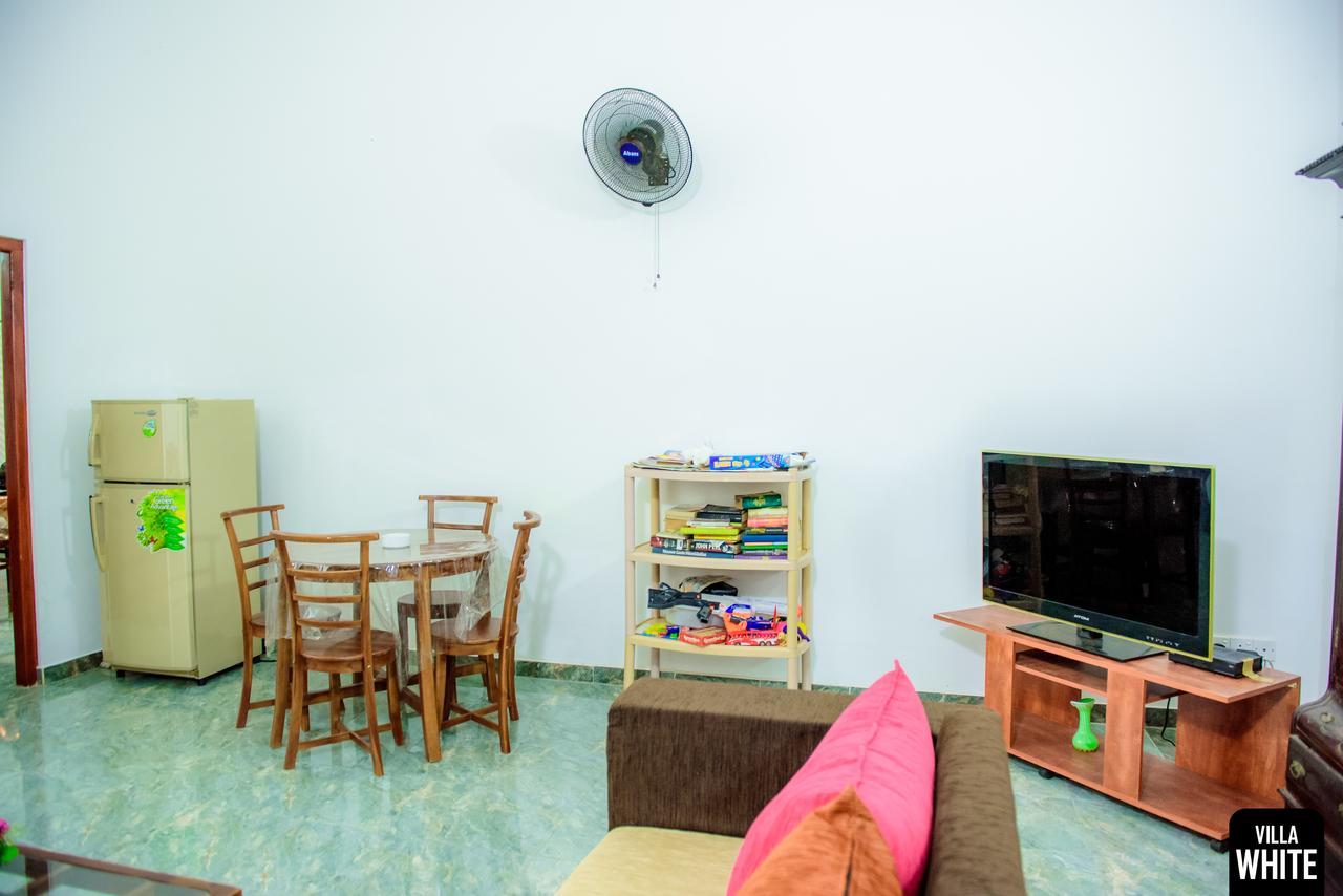 Villa White Hikkaduwa Εξωτερικό φωτογραφία